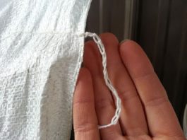Πως λύνουμε τη ραφή από τα σακιά ζωοτροφών, χωρίς κόψιμο