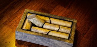 DIY Παιχνίδι Puzzle με ξύλινες βέργες